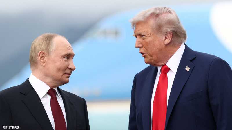 ترامب تحدث مع زيلينسكي بعد لقائه مع بوتين