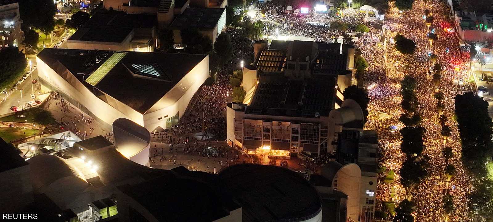 خرج متظاهرون الأحد إلى الشوارع في كل أنحاء إسرائيل