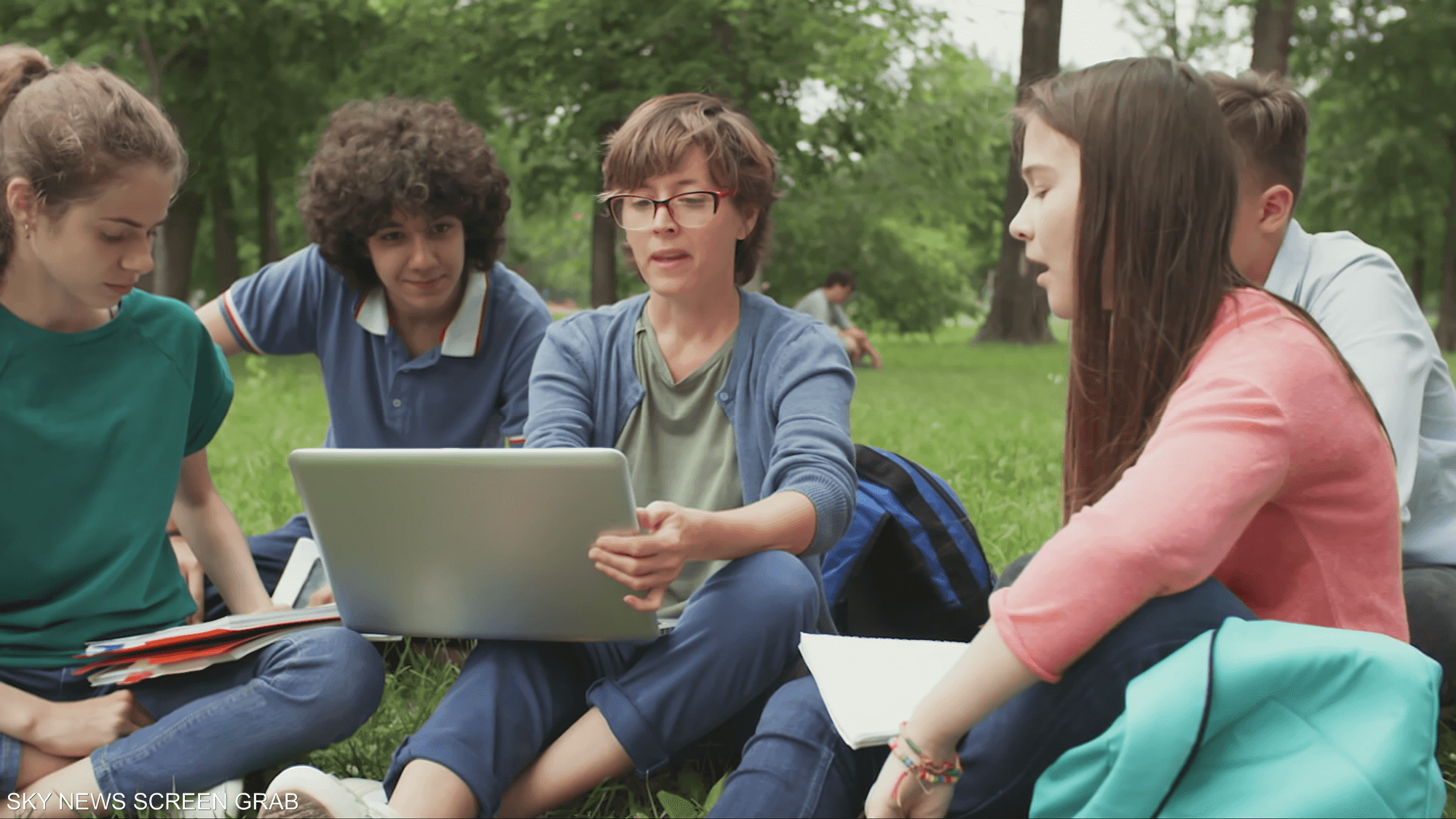 جيل Z يرسم قواعده الخاصة بالعمل بدون التدرج الوظيفي