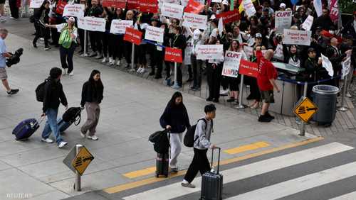 إضراب مضيفي طيران إير كندا