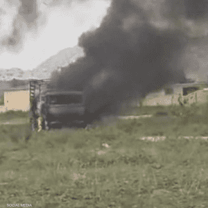 أدى القصف لاحتراق 3 شاحنات