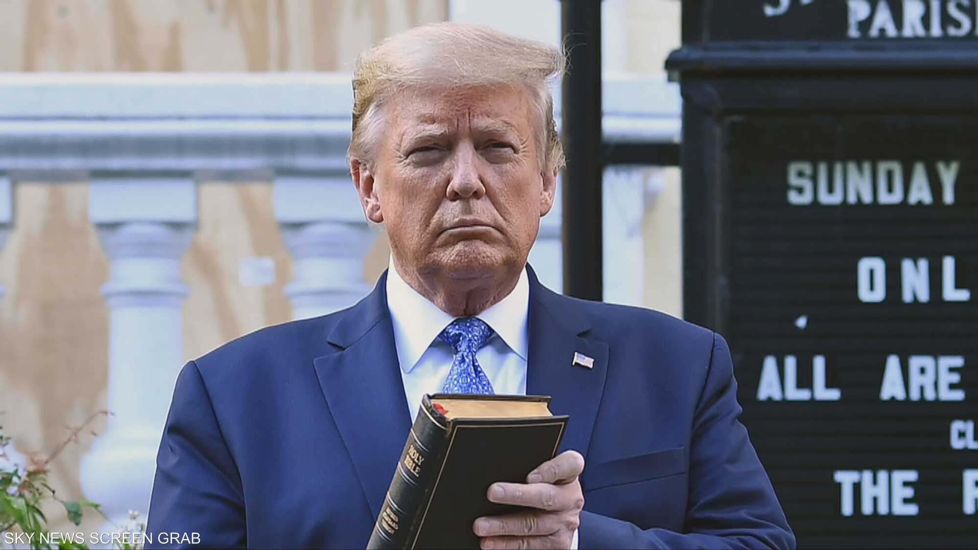 بعد حلم نوبل.. ترامب يريد "دخول الجنة" من بوابة السلام