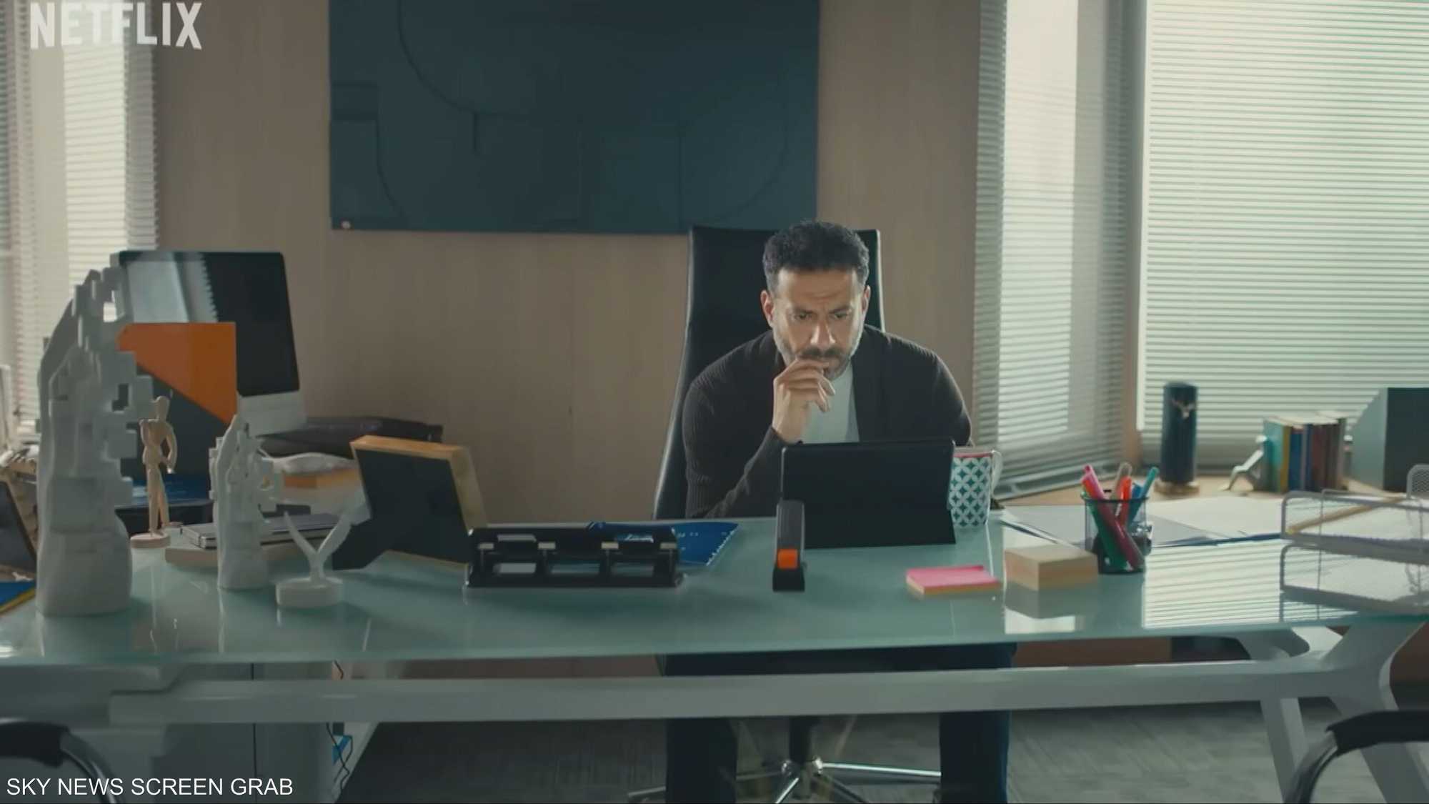 "كاتالوج".. دراما تعزف برفاهة على وتر أزمات الأبوة