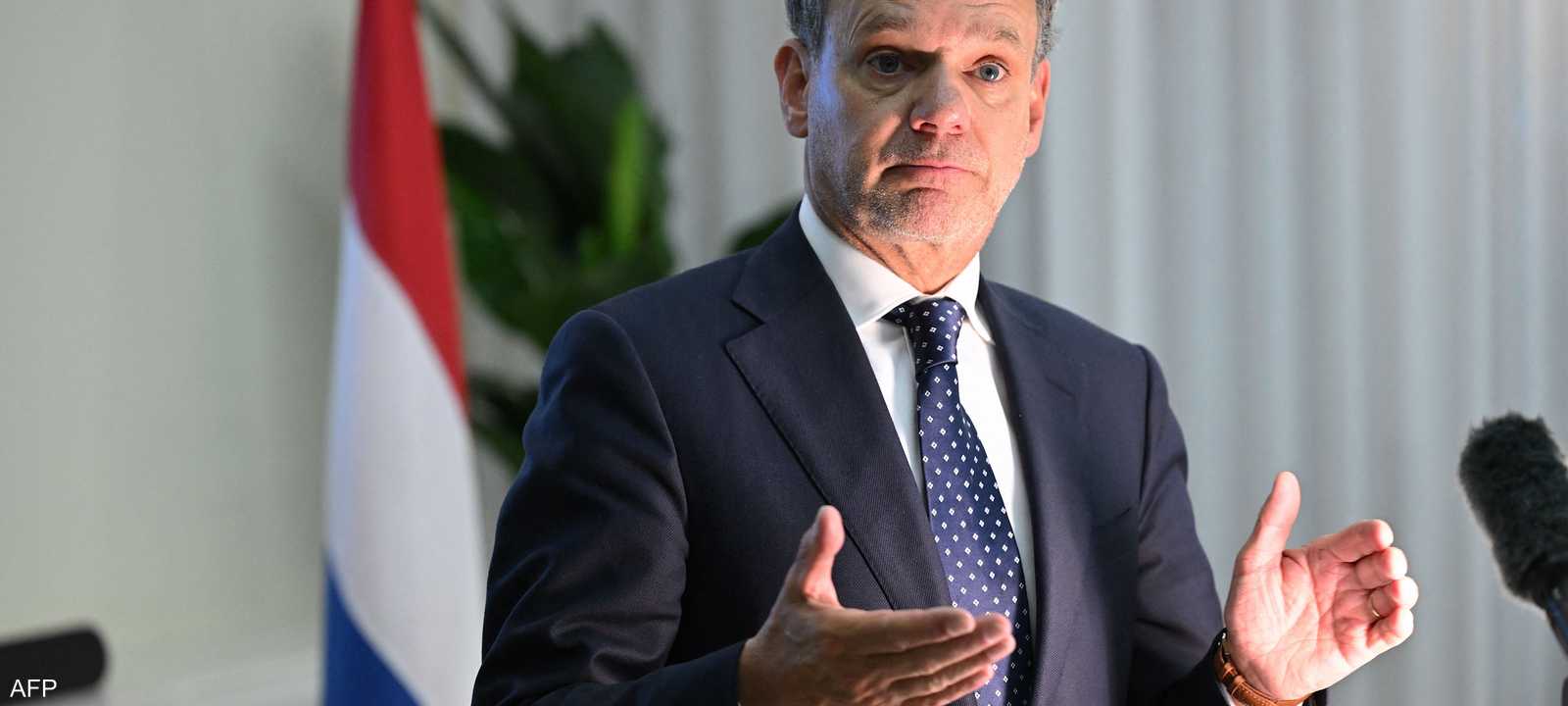 الوزير قال إنه لا يثق في قدرته على الاستمرار بمنصبه