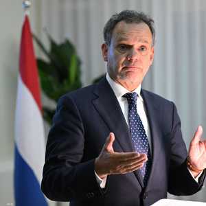 الوزير قال إنه لا يثق في قدرته على الاستمرار بمنصبه