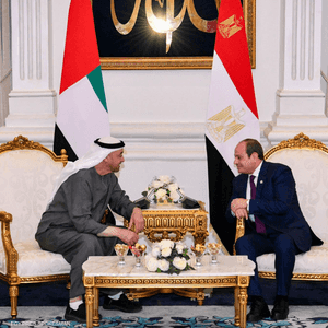 السيسي يستقبل محمد بن زايد في العلمين