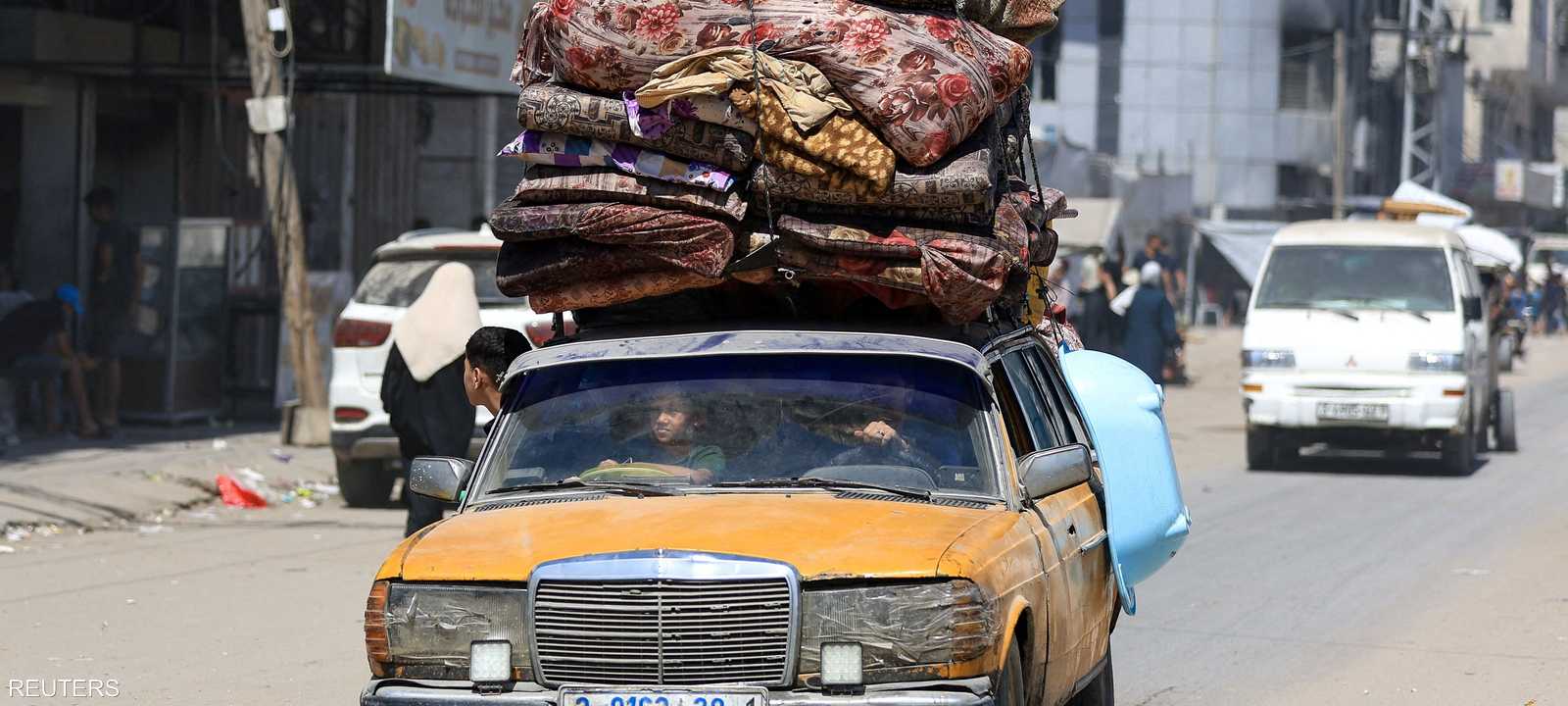 مدينة غزة تشهد موجات نزوح واسعة