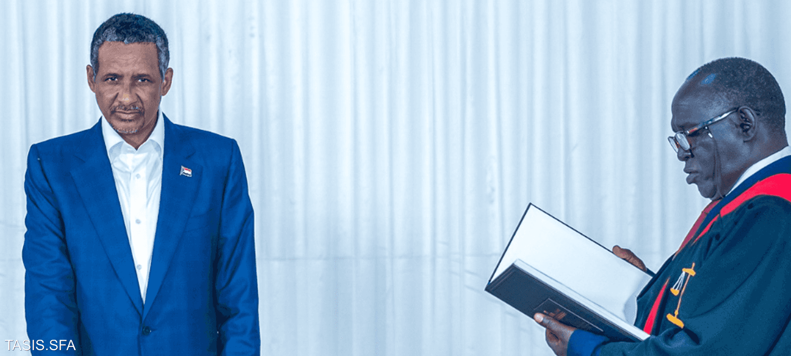 محمد حمدان دقلو يؤدي اليمين الدستورية