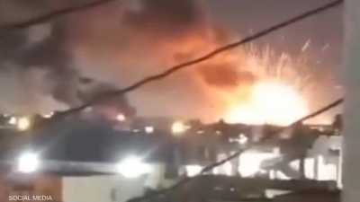فيديو.. انفجار كبير بمخزن أسلحة في مدينة مصراتة الليبية