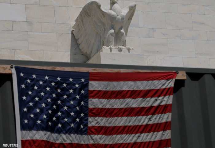 هاسيت يتصدر.. هل ينتهي صراع ترامب مع باول؟