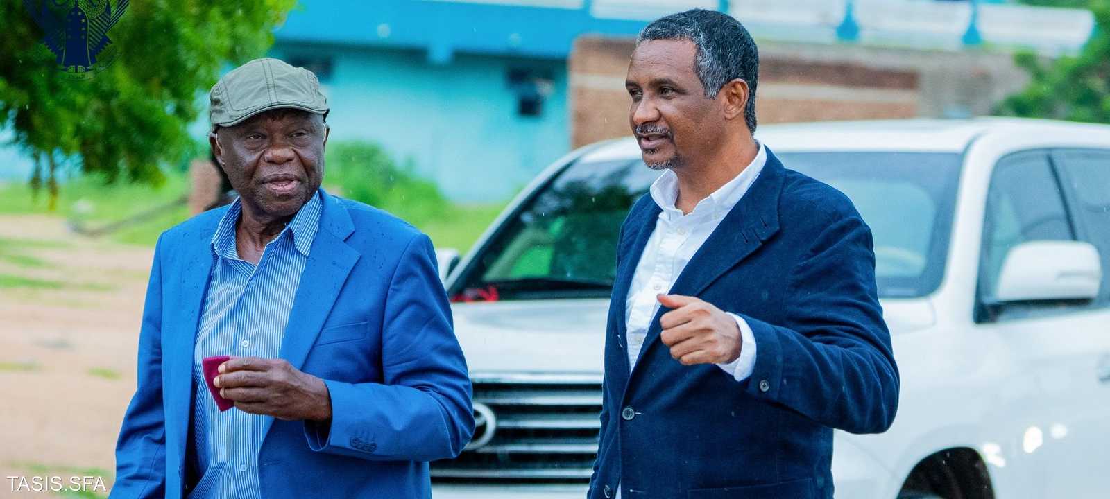 أثارت الجولة في نيالا تساؤلات حول دلالاتها