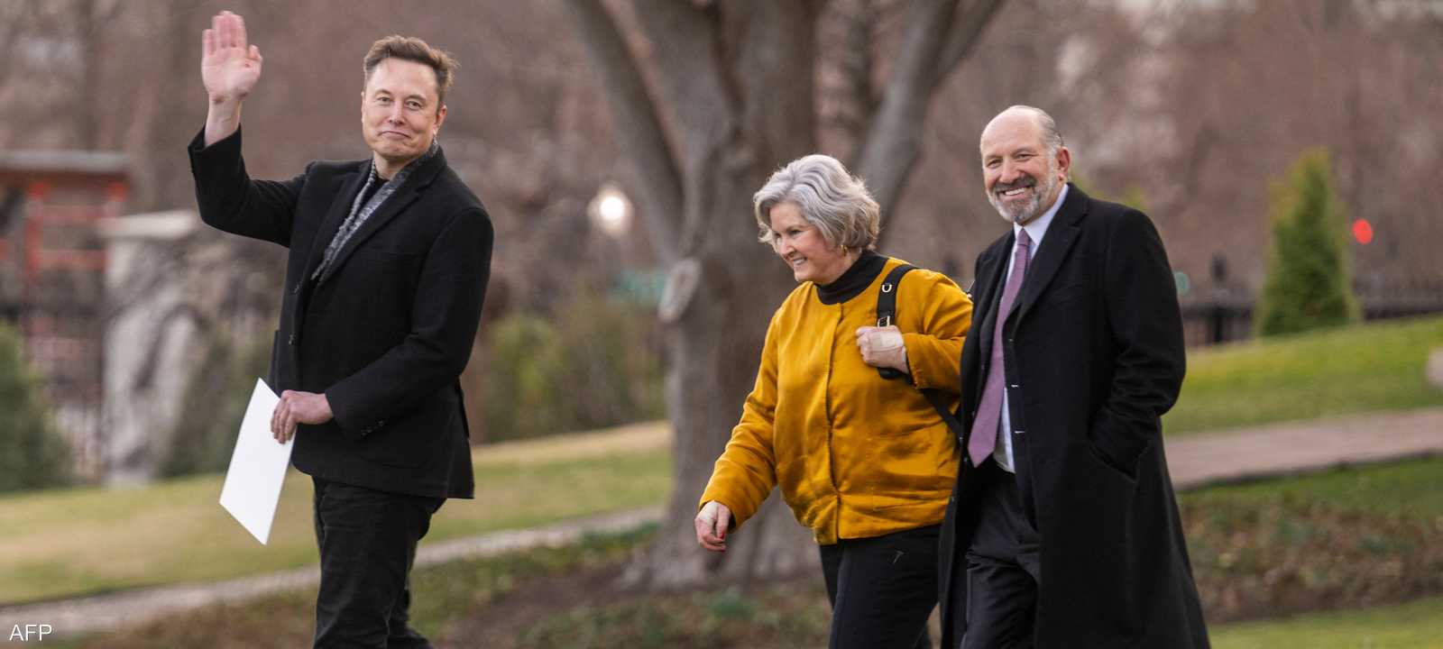 لاحظ خبراء أن ماسك يمشي بسرعة