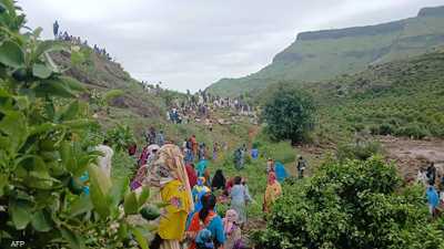 3 حكومات.. حادثة جبل مرة تكشف "مأزق الشرعية" في السودان