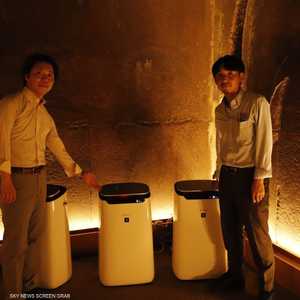 أجهزة لـ"تقنية الهواء" داخل هرم خوفو