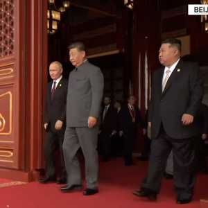 التلفزيون الصيني نشر لحظة وصول بوتين وكيم