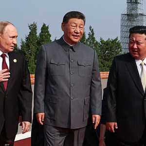 ترامب اتهم الرؤساء بوتين وجينبينغ وكيم بالتآمر