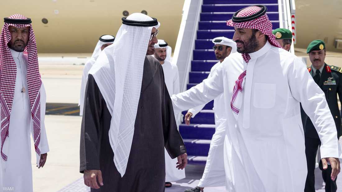 محمد بن زايد يصل السعودية في زيارة أخوية