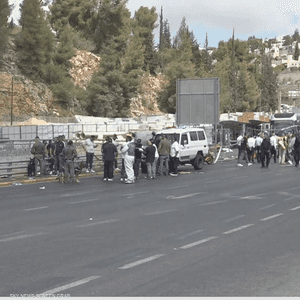 قتلى وجرحى بإطلاق نار قرب القدس