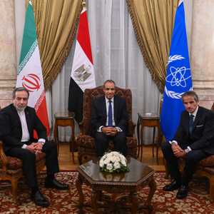 بوساطة مصرية.. اتفاق بين إيران والوكالة الذرية