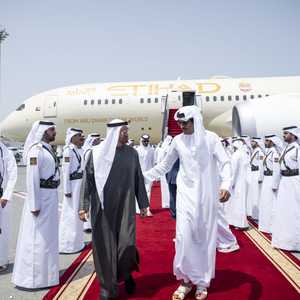 أمير قطر يستقبل الشيخ محمد بن زايد