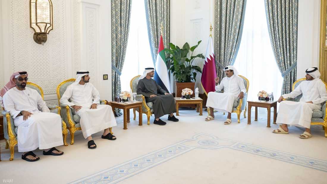 الشيخ محمد بن زايد يؤكد دعم الإمارات لإجراءات قطر