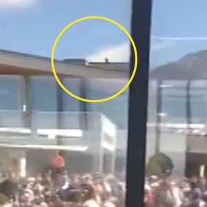 مقتل الناشط المحافظ تشارلي كيرك إثر تعرضه لإطلاق نار