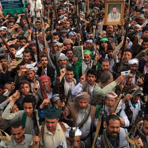 العقوبات طالت 32 فردا وكيانا حوثيا