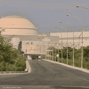 إيران تقول إن اليورانيوم المخصب يوجد تحت أنقاض المنشآت