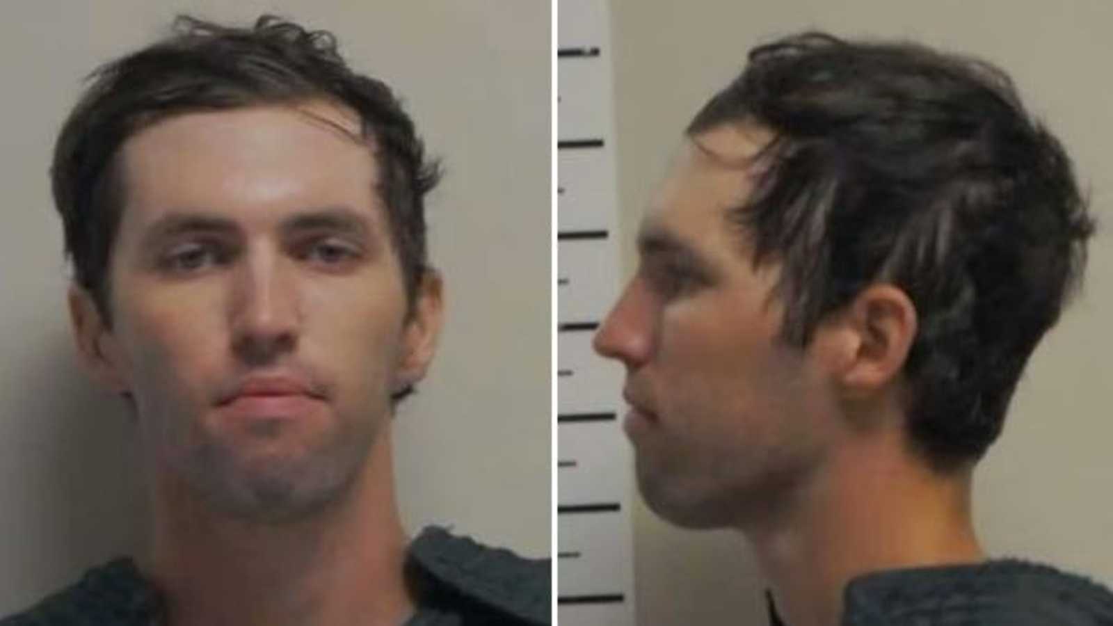 يبلغ المتهم من العمر 22 عاما