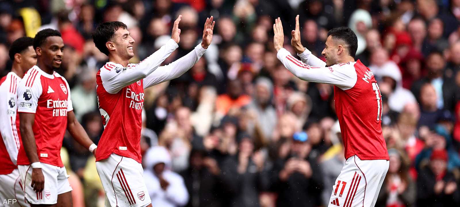 أرسنال اعتلى صدارة الدوري الإنجليزي مؤقتا