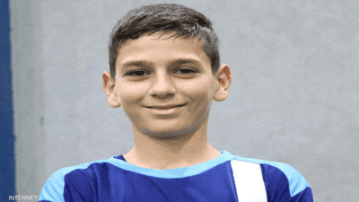 بقصف استهدف منزله.. مقتل لاعب كرة قدم مع 14 من أفراد أسرته