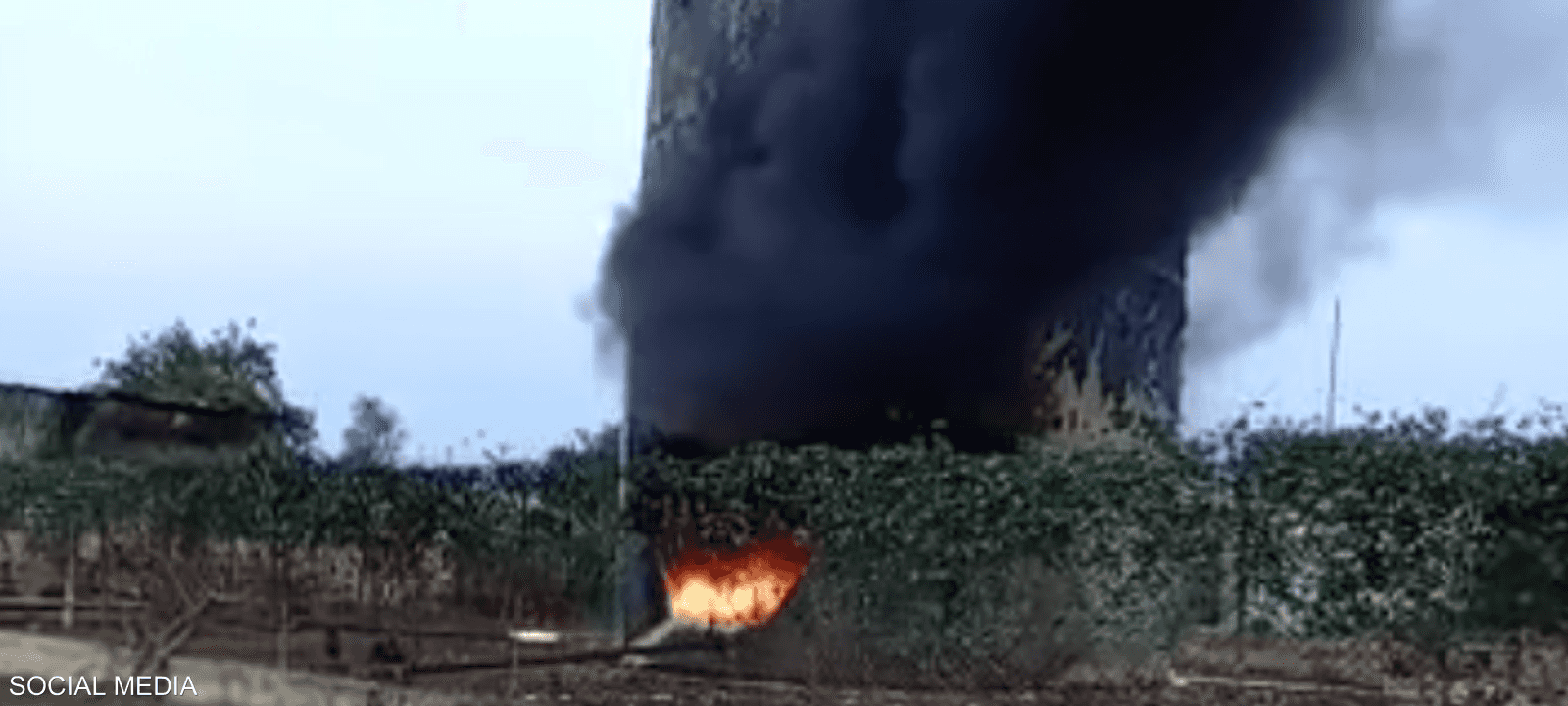 تم استهداف مستودعات وقود