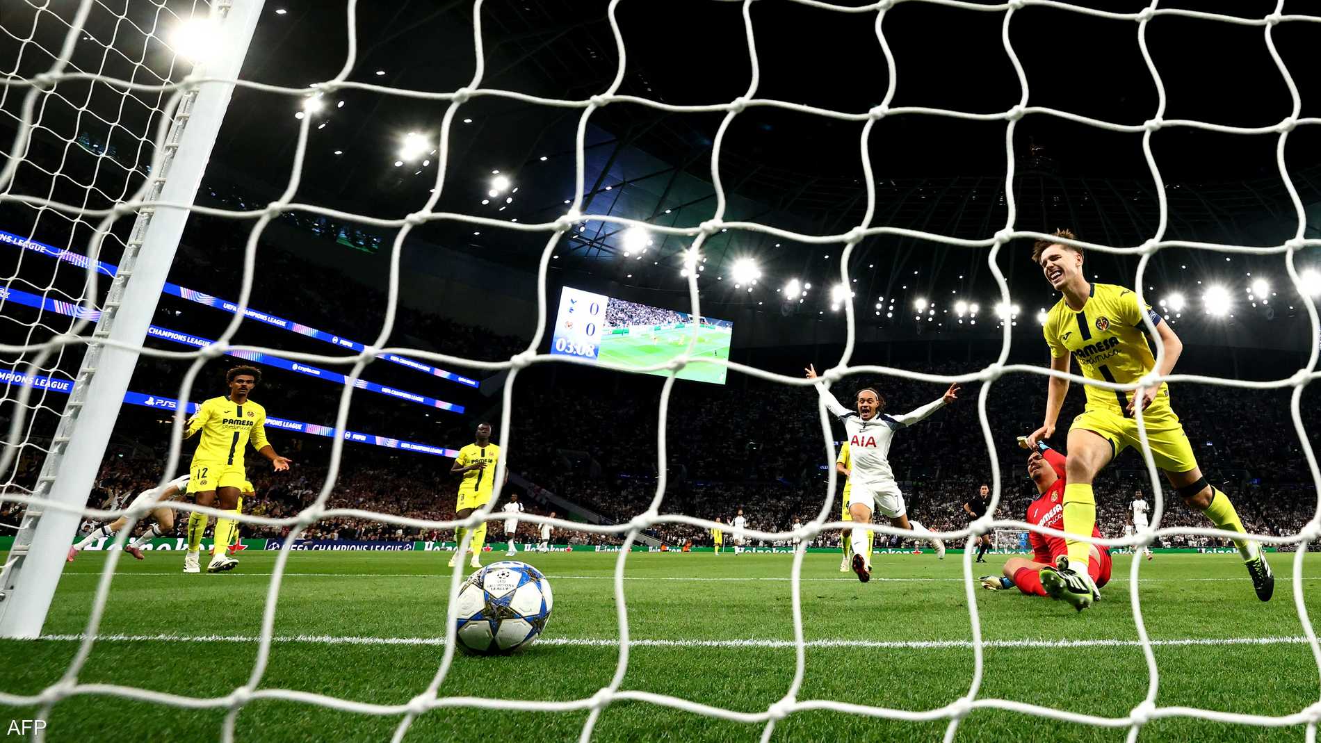 هدف عكسي يمنح توتنهام الفوز على فياريال في دوري الأبطال 