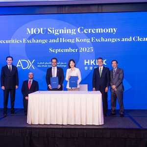 سوق أبوظبي وبورصة هونغ كونغ يوقعان مذكرة تفاهم
