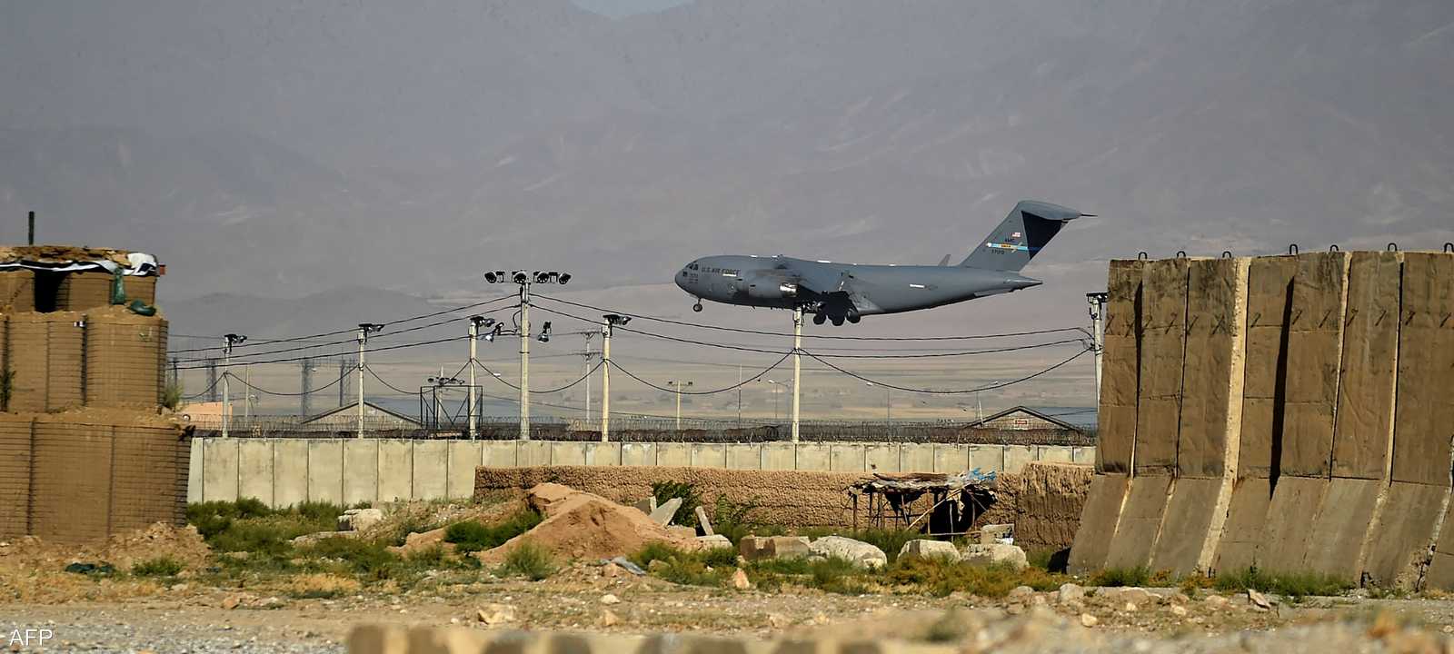 طائرة نقل عسكرية أميركية تهبط في قاعدة باغرام_أرشيف