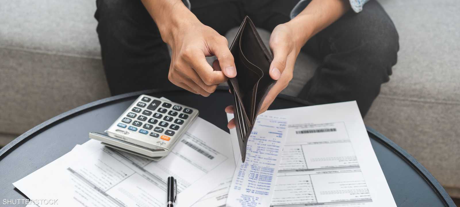 كيف تتحول النفقات الصغيرة إلى عبء حقيقي على دخلك؟