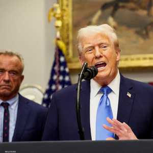 ترامب تحدث بحضور وزير الصحة روبرت كينيدي جونيور