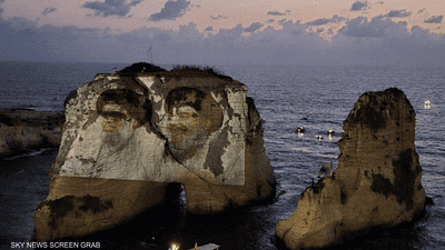 حسن نصر الله وهاشم صفي الدين على صخرة الروشة