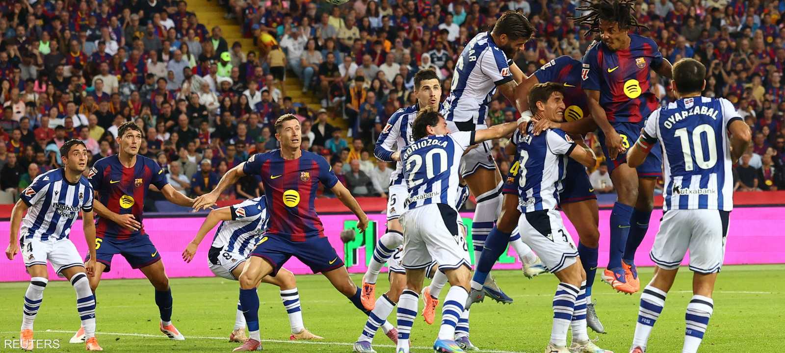 برشلونة اقتنص صدارة الدوري الإسباني