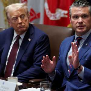 الرئيس الأمريكي دونالد ترامب ووزير الدفاع بيت هيغسث