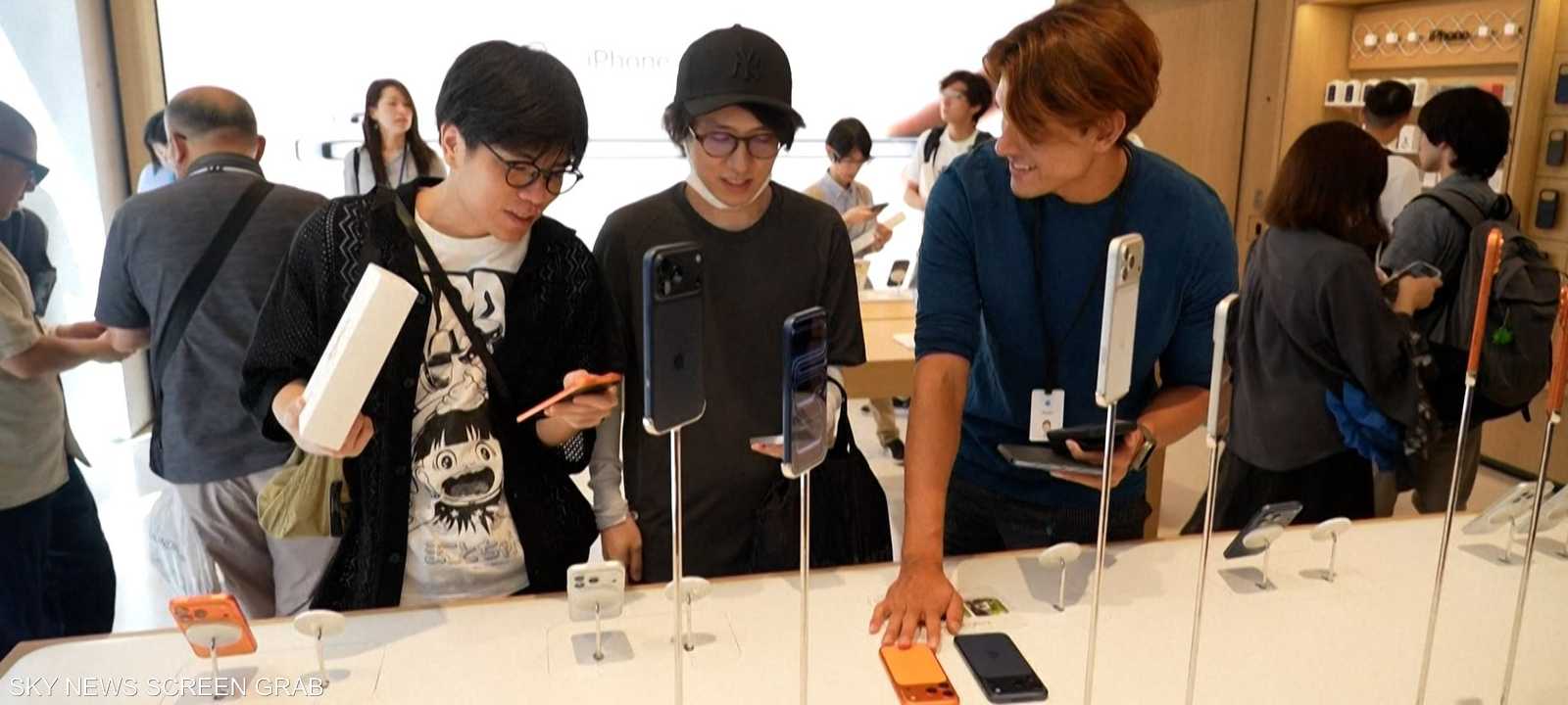 خدوش آيفون 17 برو تثير الجدل