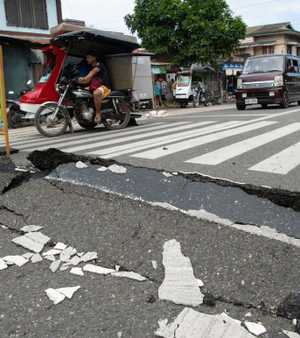 زلزال الفلبين تسبب بدمار - أرشيفية