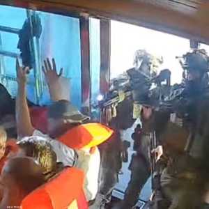 يحمل أسطول الصمود أدوية وأغذية إلى غزة