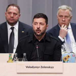 زيلينسكي يدعو للتعاون المشترك لمواجهة المسيرات الروسية