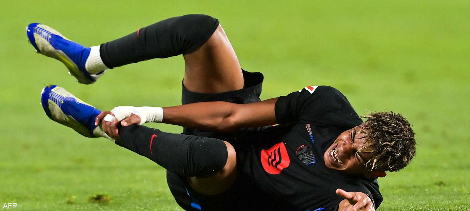 الإصابة تبعد يامال عن برشلونة