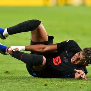 الإصابة تبعد يامال عن برشلونة