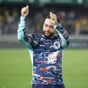 اللصوص سرقوا جواز سفر ديباي