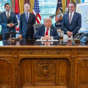 الرئيس الأميركي دونالد ترامب في المكتب البيضاوي