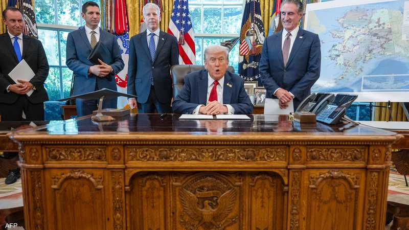 الرئيس الأميركي دونالد ترامب في المكتب البيضاوي