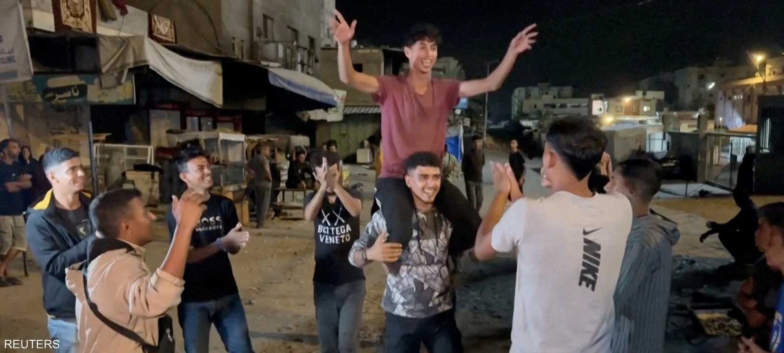 فرحة كبيرة في غزة بعد إعلان التوصل لاتفاق وقف إطلاق النار